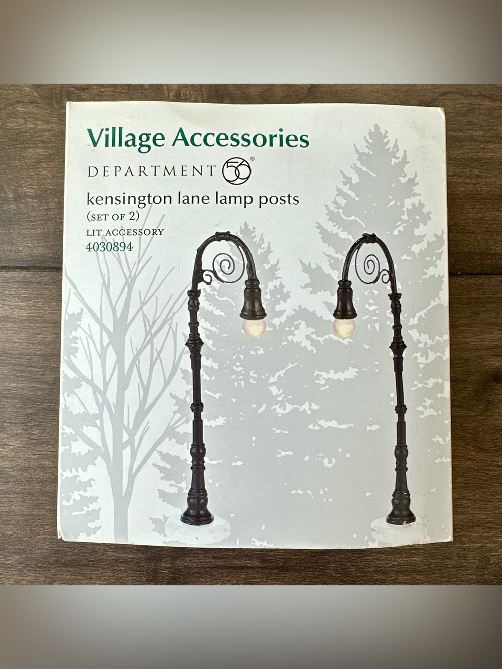 Dept 56 Kensington Lane Lamp Posts - Village Accessories 4030894 New Open Box